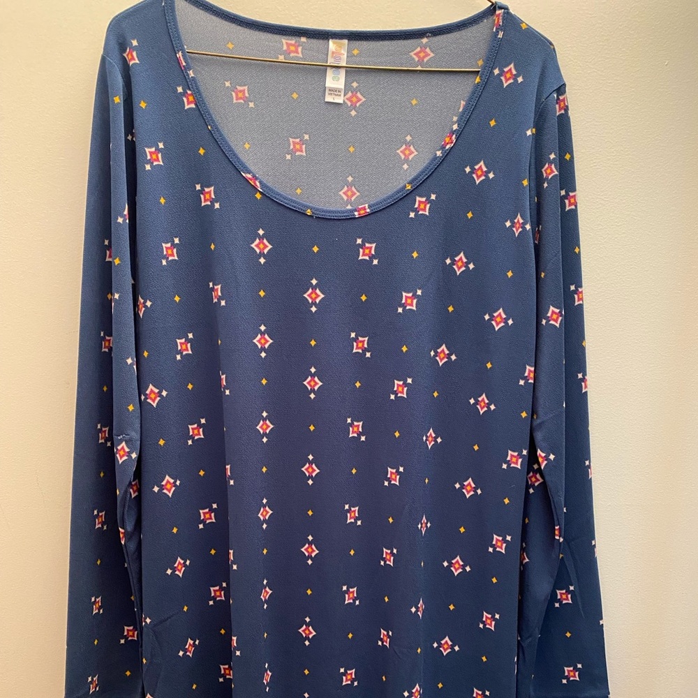 🍁LuLaRoe NWT Lynnae (Large)